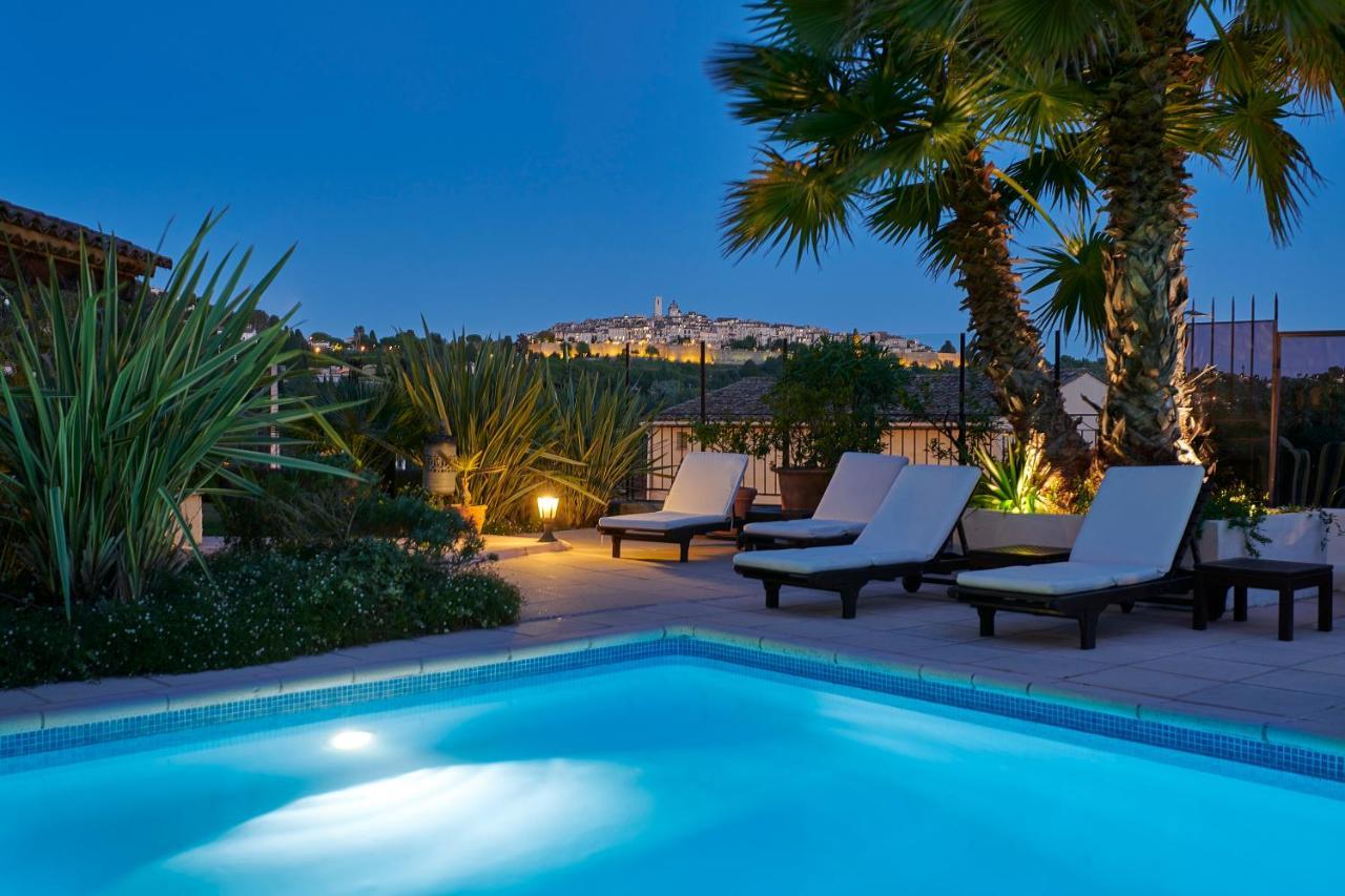 Hotel La Grande Bastide Сен Пол дьо Ванс Екстериор снимка