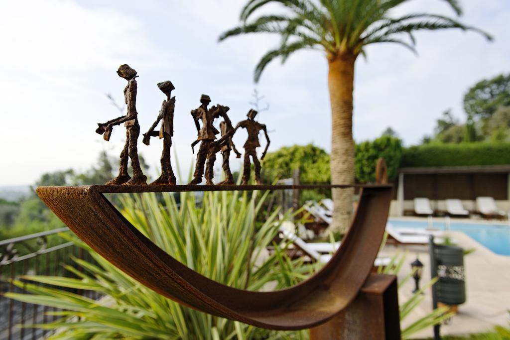 Hotel La Grande Bastide Сен Пол дьо Ванс Екстериор снимка
