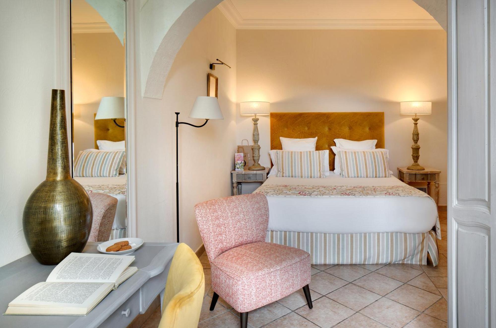 Hotel La Grande Bastide Сен Пол дьо Ванс Екстериор снимка