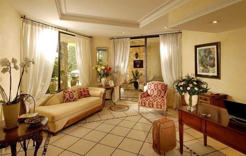 Hotel La Grande Bastide Сен Пол дьо Ванс Екстериор снимка